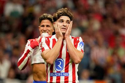 Barcelona nhận 'trái đắng' trong vụ Alvarez
