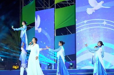Lễ hội 'Sắc màu' khuấy động đêm hè Quảng Ngãi