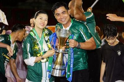 Nguyễn Việt Thắng và hai tấm vé V-League