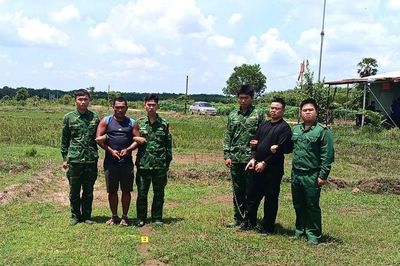 Truy đuổi và khống chế 2 đối tượng với biểu hiện nghi vấn ở khu vực biên giới Tây Ninh