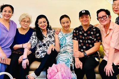 Kỳ nữ Kim Cương hội ngộ với bạn nghề, gom nhặt ký ức sàn diễn