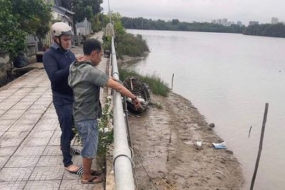 TPHCM: Đang uống cà phê thì bị công an ập vào bắt