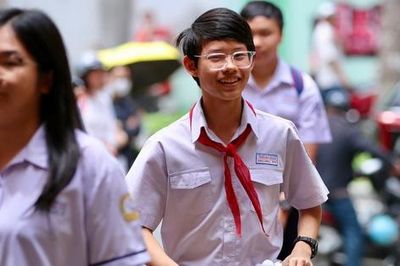 Thí sinh thi lớp 10 bắt đầu thi môn thứ 2: Đề môn tiếng Anh sẽ ra sao?