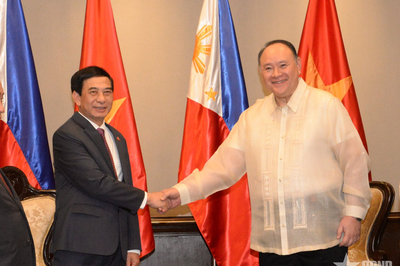 Đại tướng Phan Văn Giang gặp song phương Bộ trưởng Bộ Quốc phòng Philippines