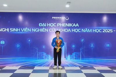 Dù từng gián đoạn việc học 6 năm, nam sinh ngành Luật đạt GPA 3,90 và ba lần là 'Sinh viên 5 tốt' cấp Thành phố