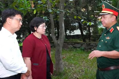 TPHCM khảo sát vị trí nghi có hố chôn tập thể liệt sĩ