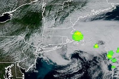 NASA 'giải mã' loạt tiếng nổ bí ẩn vang lên ở Mỹ