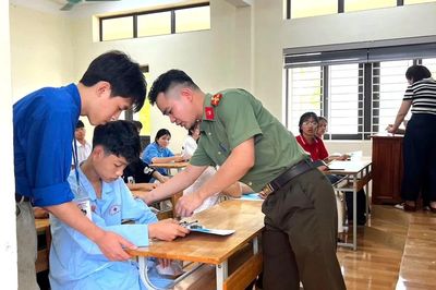 Kịp thời hỗ trợ thí sinh không bỏ lỡ giấc mơ vào 10 sau ca cấp cứu ở Phú Thọ