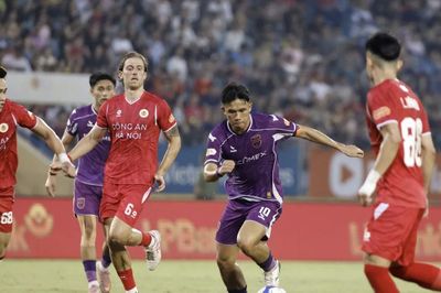 Hy hữu 3 đội cùng điểm, V.League nghẹt thở cuộc đua trụ hạng