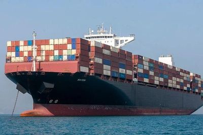 Rộ tin quân đội Mỹ bí mật dẫn đường cho tàu thuyền đi qua eo biển Hormuz