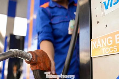 Người tiêu dùng Hà Nội nói gì khi sử dụng xăng E10?