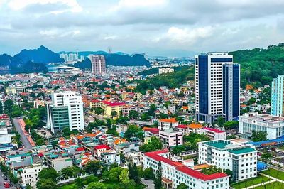 Quảng Ninh thông qua đề án thành lập thành phố trực thuộc Trung ương