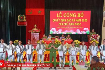 Đặc xá cho 167 phạm nhân Trại giam Thanh Lâm về với gia đình
