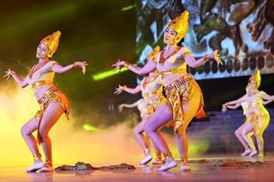 Nhiều hoạt động đặc sắc trong sự kiện Ngày hội văn hóa dân tộc Chăm lần thứ VI