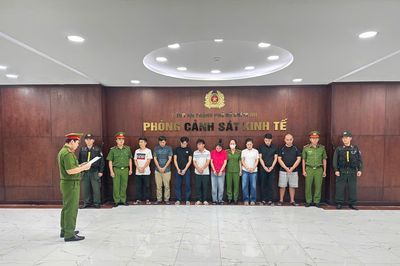 TP Hồ Chí Minh: Khởi tố 10 bị can trong vụ hợp thức hóa nguồn gốc động vật hoang dã trái phép