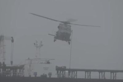 Video Hải quân Pháp lên kiểm tra tàu chở dầu liên quan đến Nga
