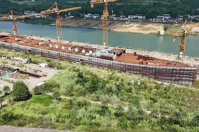 Từ bản sao Titanic đến cổ trấn ma: Tư duy thành tích trở thành 'sát thủ' ngành du lịch Trung Quốc