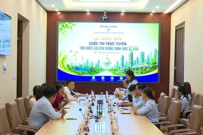 Trao giải vòng trực tuyến Cuộc thi Tìm hiểu lợi ích của xăng E10