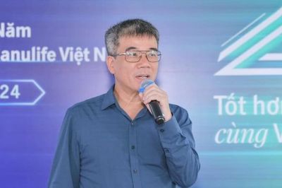 Nhiều nhân sự ngân hàng, bất động sản 'lấn sân' tư vấn bảo hiểm