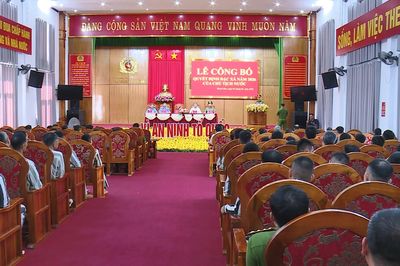 Trại giam Thanh Cẩm: 58 phạm nhân được đặc xá, hân hoan trở về với gia đình