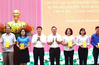 Gặp mặt 81 đại biểu Đà Nẵng tham dự Đại hội toàn quốc các tổ chức chính trị - xã hội