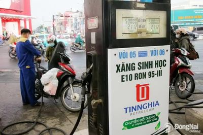 Các cửa hàng xăng dầu tại Đồng Nai đồng loạt chuyển sang bán xăng sinh học