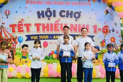 Tổ chức Hội chợ Tết thiếu nhi cho trẻ em xã Pờ Tó