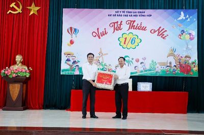 Bí thư Tỉnh ủy Lê Minh Ngân thăm, tặng quà thiếu nhi tại Cơ sở Bảo trợ xã hội tổng hợp tỉnh