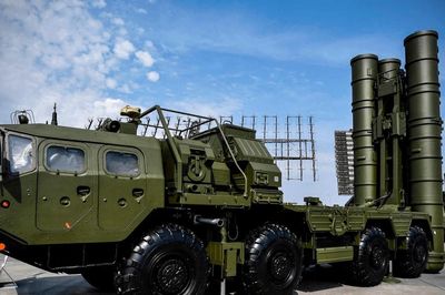 Serbia trang bị tên lửa CM-400AKG sau báo cáo phá hủy hệ thống phòng không S-400