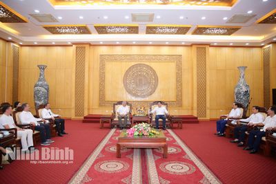 Đồng chí Phó Bí thư Thường trực Tỉnh ủy Trần Đăng Quỳnh tiếp xã giao Lãnh sự danh dự Việt Nam tại Istanbul (Thổ Nhĩ Kỳ)