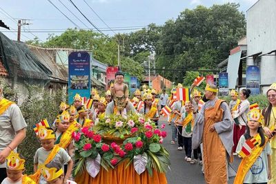 Lớp giáo lý 'Bé học Phật' kính mừng Phật Đản