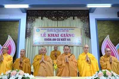 Lễ khai giảng khóa An cư kiết hạ cho Tăng Ni các phường Vũng Tàu, Tam Thắng, Phước Thắng, Rạch Dừa