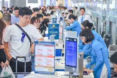 Hơn 54 triệu lượt khách qua cảng hàng không trong 5 tháng đầu năm