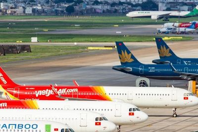 Điều gì khiến ngành hàng không đồng loạt báo lãi?