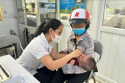 Hà Nội đặt mục tiêu 99,8% trẻ được uống vitamin A