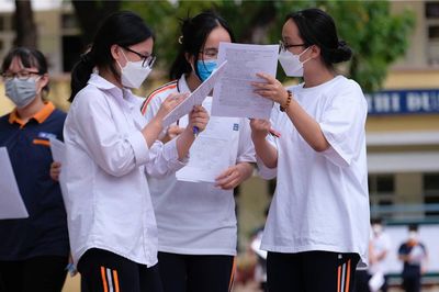 Hơn 16.000 thí sinh thi lớp 10 chuyên ở Hà Nội