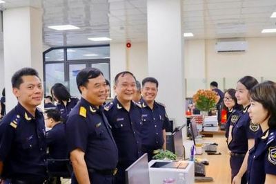 Hơn 1.000 tờ khai được xử lý thông suốt trong ngày đầu thí điểm thông quan tập trung