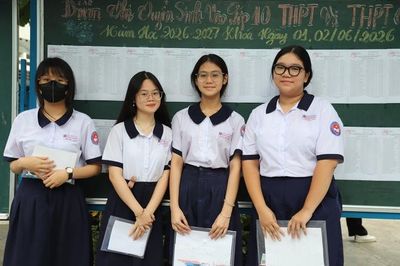 TPHCM: Phụ huynh thấp thỏm, thí sinh quyết tâm trong kỳ thi lớp 10 lớn nhất từ trước tới nay