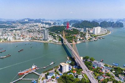 Thông qua chủ trương thành lập thành phố Quảng Ninh