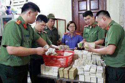 Lạng Sơn: Khởi tố nhóm đối tượng 'biển thủ' tiền công đức tại đền Kỳ Cùng