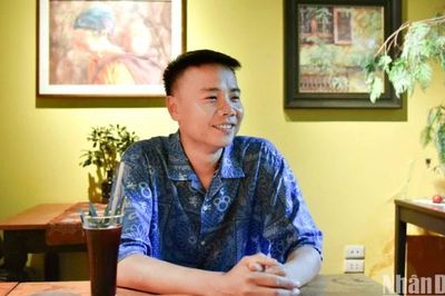 Những nếp nhà Hà Nội trong tranh của họa sĩ Doãn Đức Tiến