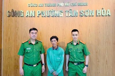 Phạm tội từ năm 1993, nay biết sai nên đến công an đầu thú