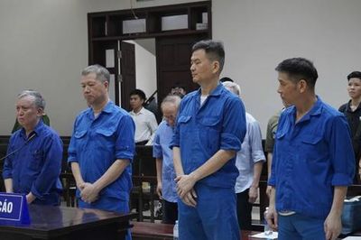 Cựu Tổng giám đốc Vicem được giảm án 2 năm tù