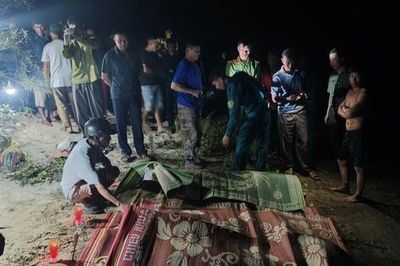Lật thuyền trên sông Ngàn Phố, 4 người trong gia đình tử vong