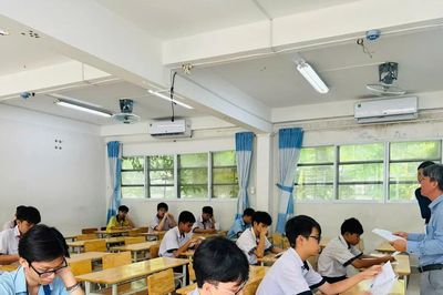 Giáo viên dự đoán điểm thi lớp 10 môn Toán tăng nhẹ