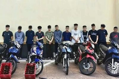 Khởi tố nhóm thanh niên truy đuổi, dùng vỏ chai bia tấn công người đi đường