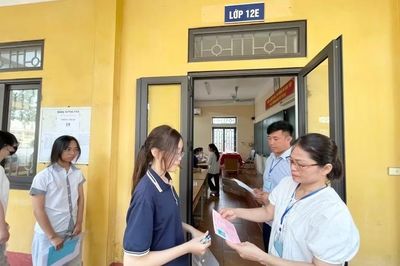 Đề Toán thi vào lớp 10 Phú Thọ ghi điểm nhờ tính thực tiễn và phân hóa rõ nét