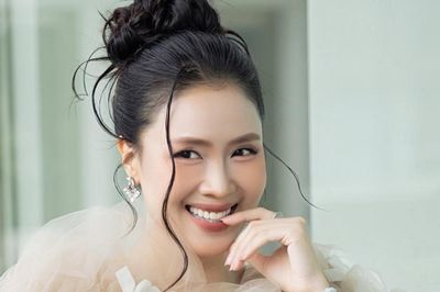 Phong cách thời trang thanh lịch của diễn viên Hồng Diễm