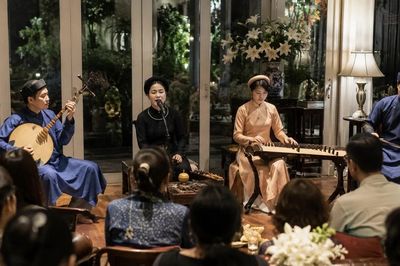 Trào lưu mời nghệ sĩ về phòng khách