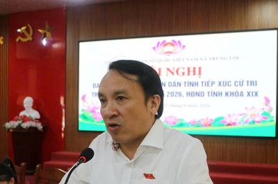 Phó Chủ tịch Thường trực HĐND tỉnh Dương Đình Chỉnh tiếp xúc cử tri xã Trung Lộc